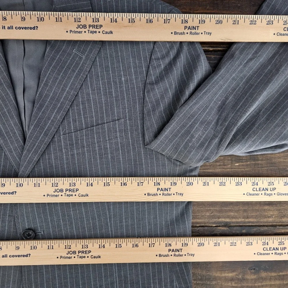Banana Republic Men's Sport Coat Blazer Two Button Gray Striped Cotton Size 40S